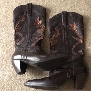Brown cow girl boots